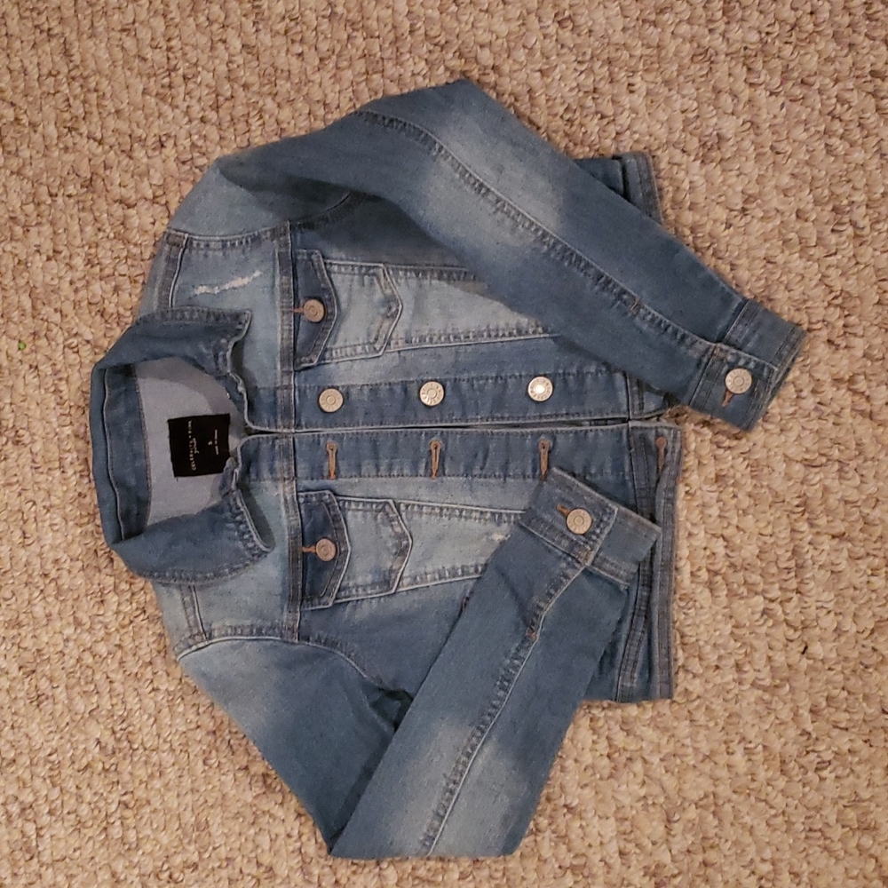 Girls jeans jacket, size Small